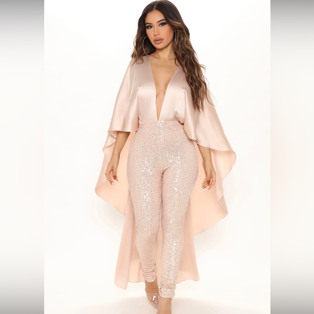 Unforgettable faces jumpsuit -rose gold